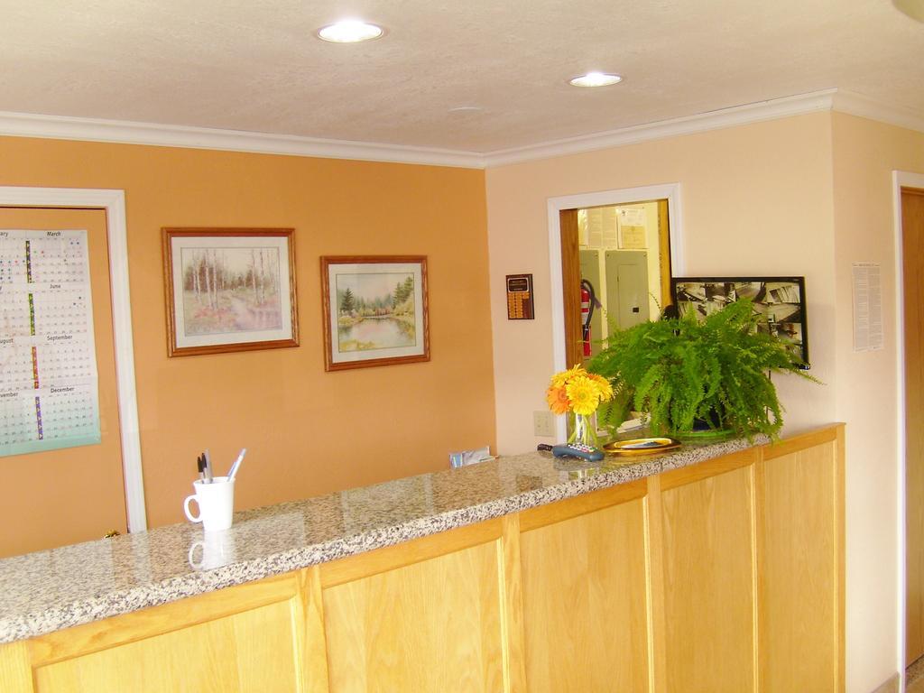 Molalla Stagecoach Inn Motel מראה חיצוני תמונה