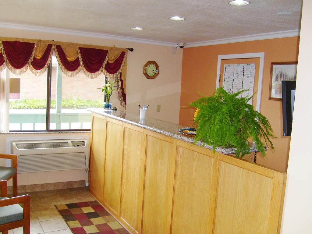 Molalla Stagecoach Inn Motel מראה חיצוני תמונה