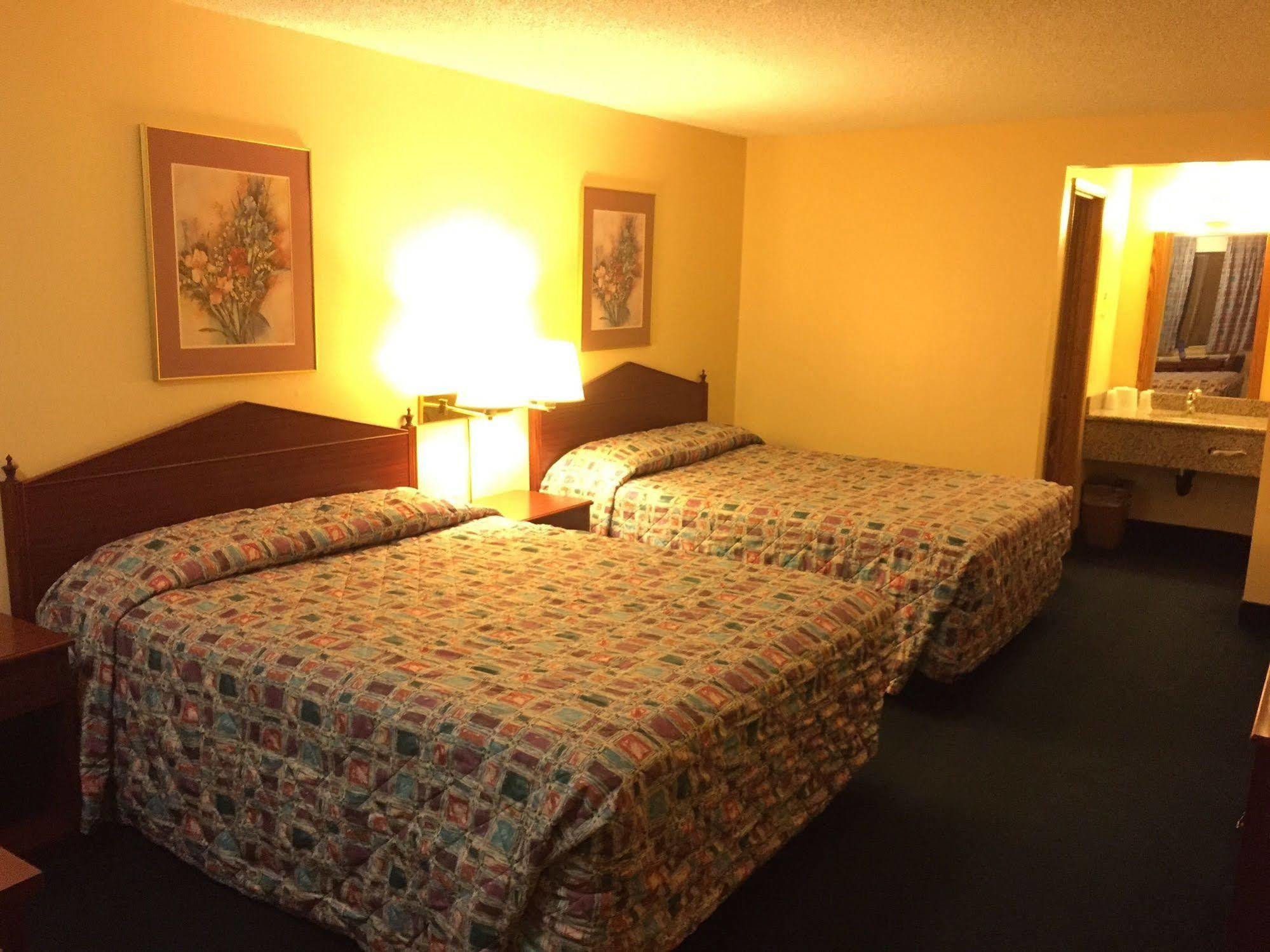 Molalla Stagecoach Inn Motel מראה חיצוני תמונה